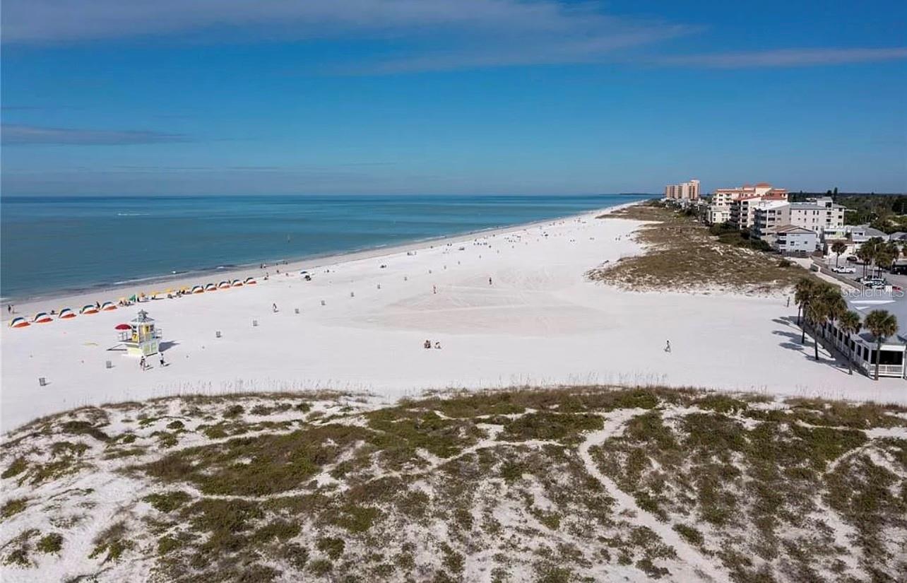 Image 28 of 32 For 661 Poinsettia Avenue 104