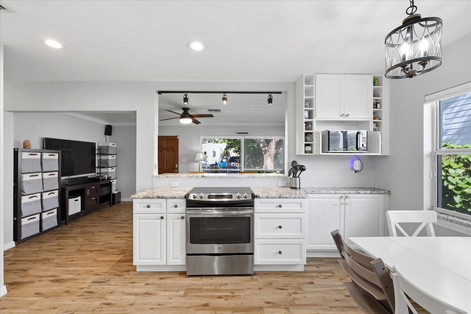 Image 15 of 55 For 3021 10th Street N