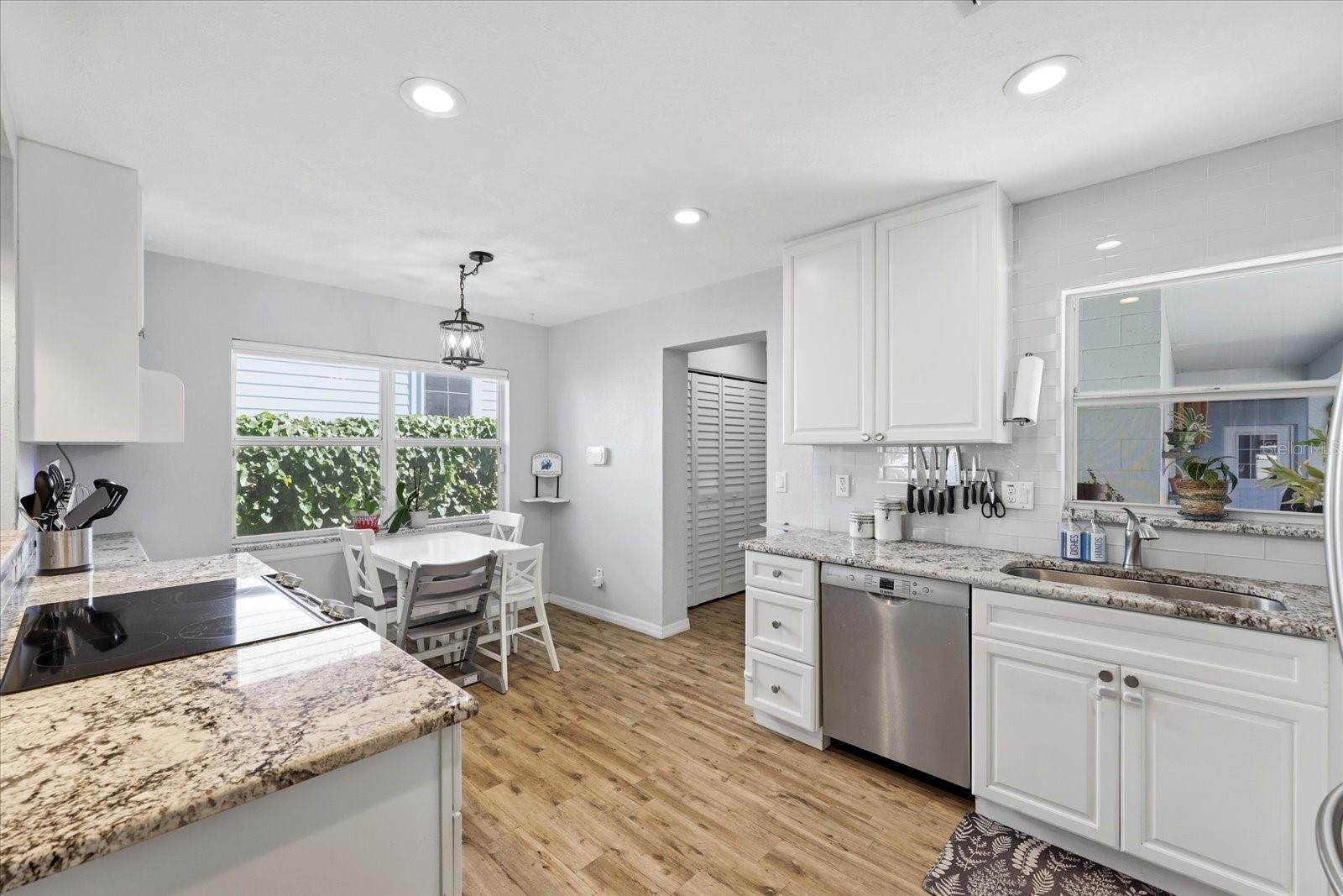 Image 18 of 55 For 3021 10th Street N