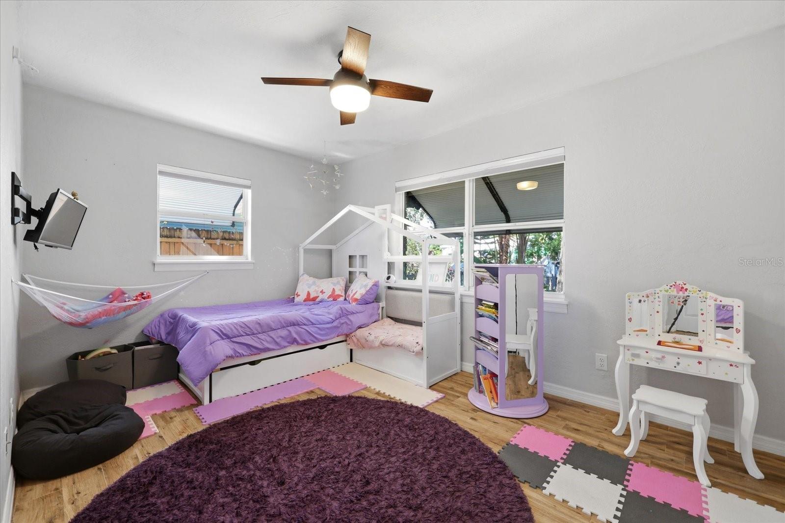 Image 25 of 55 For 3021 10th Street N