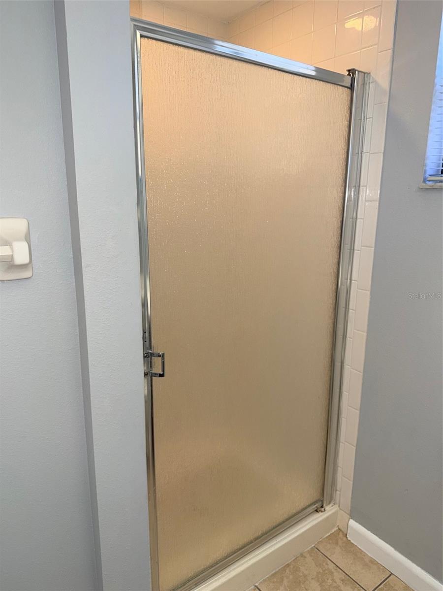 Image 14 of 30 For 260 Woodlake E #260