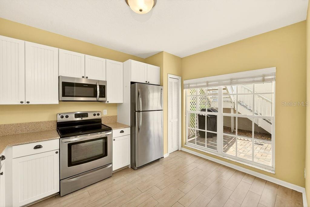 Image 10 of 33 For 11500 Shipwatch Drive 1364