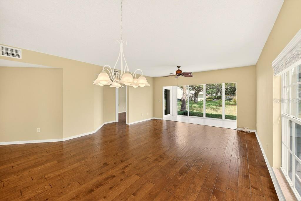 Image 5 of 33 For 11500 Shipwatch Drive 1364