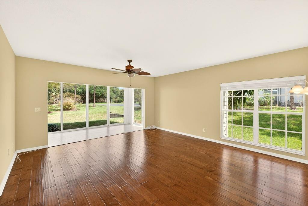 Image 6 of 33 For 11500 Shipwatch Drive 1364