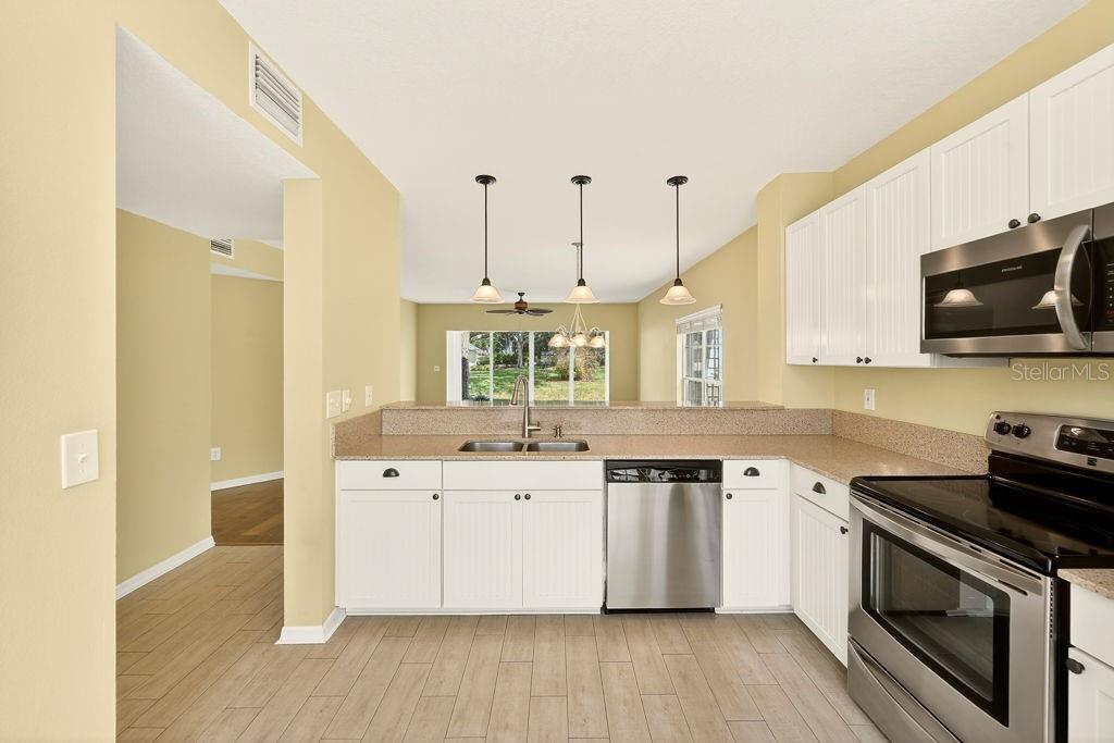 Image 8 of 33 For 11500 Shipwatch Drive 1364