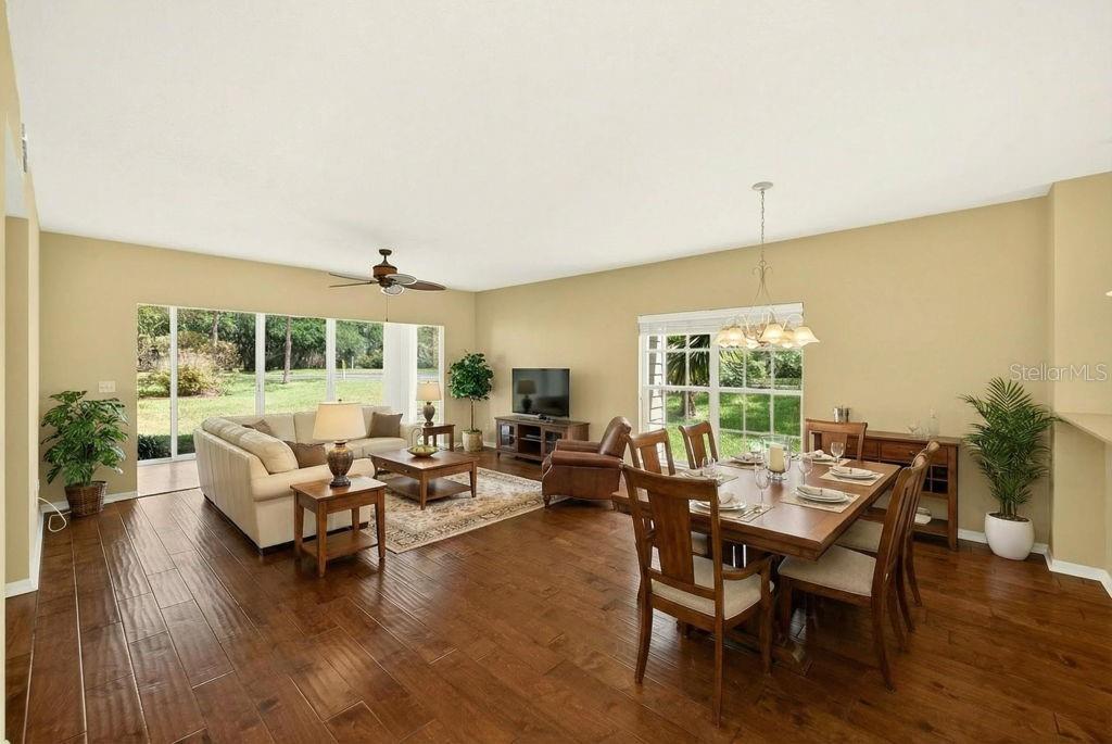 Image 9 of 33 For 11500 Shipwatch Drive 1364