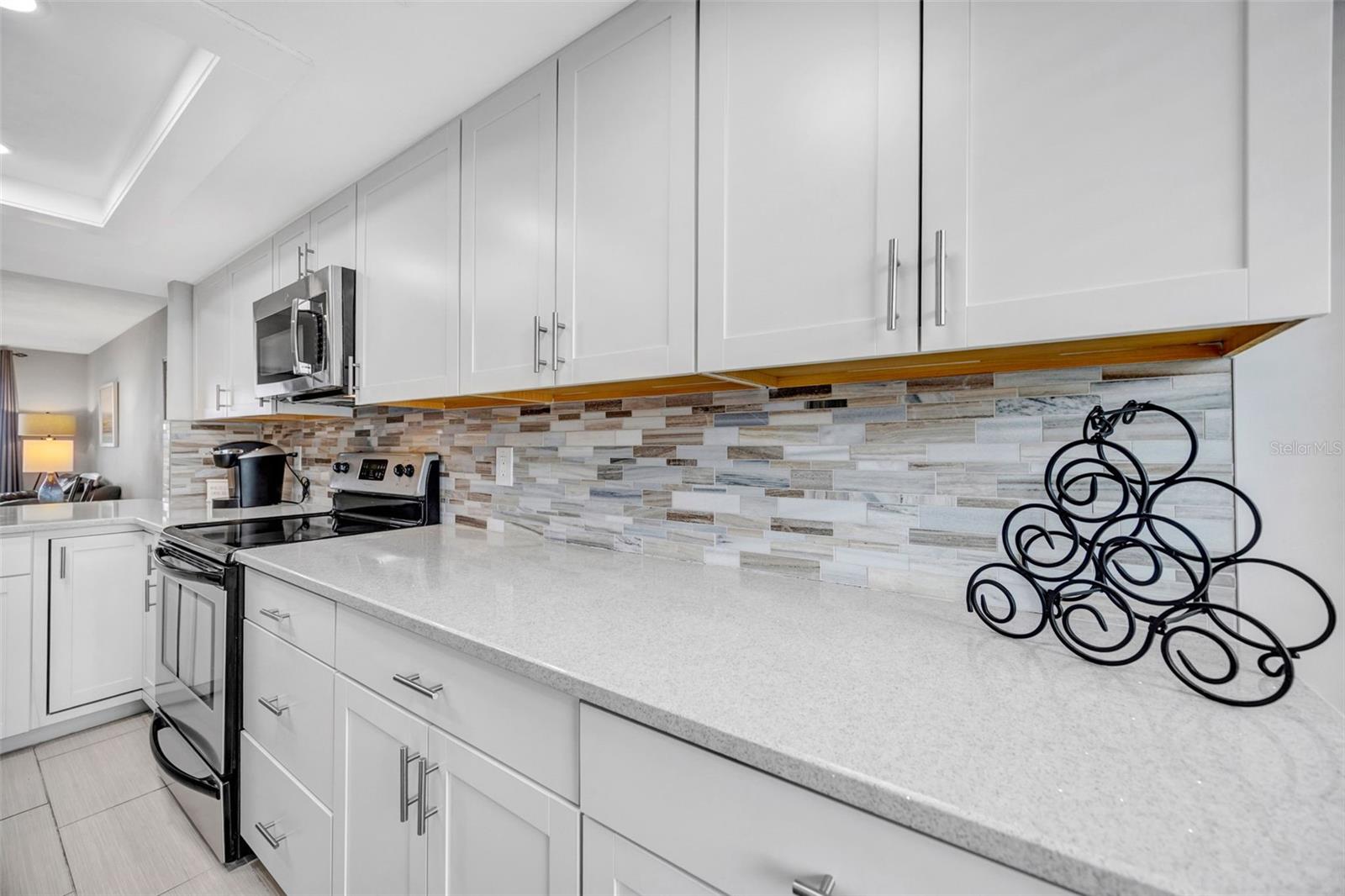 Image 11 of 37 For 4620 Bay Boulevard 1117