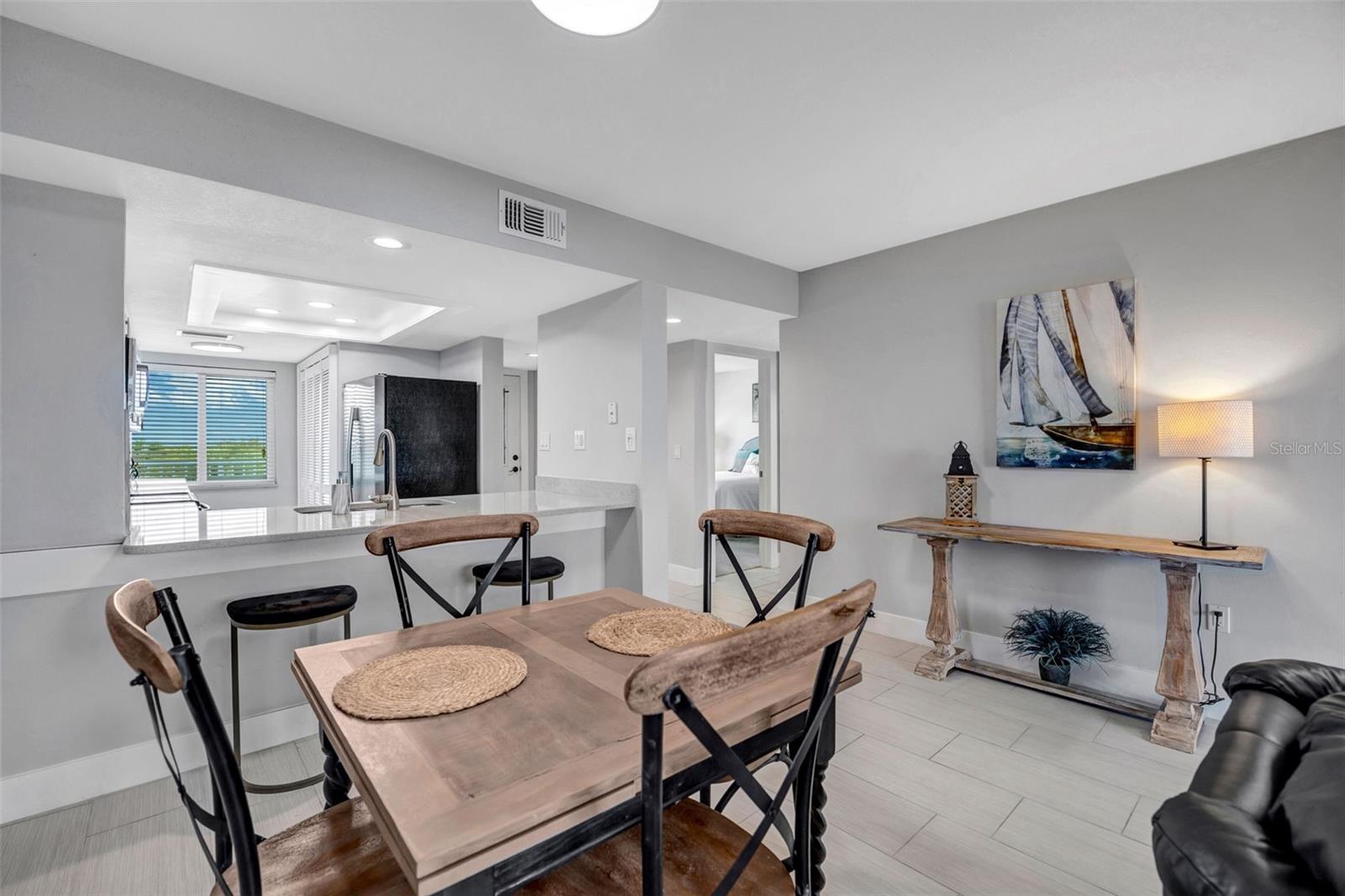 Image 15 of 37 For 4620 Bay Boulevard 1117