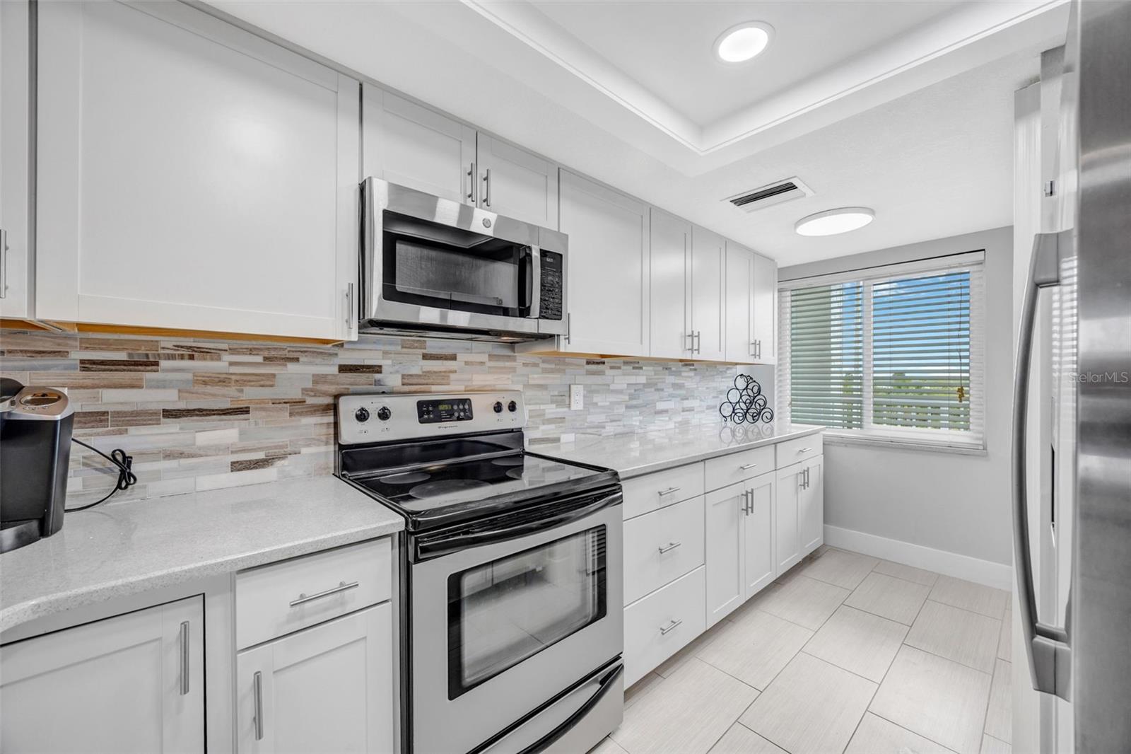 Image 9 of 37 For 4620 Bay Boulevard 1117