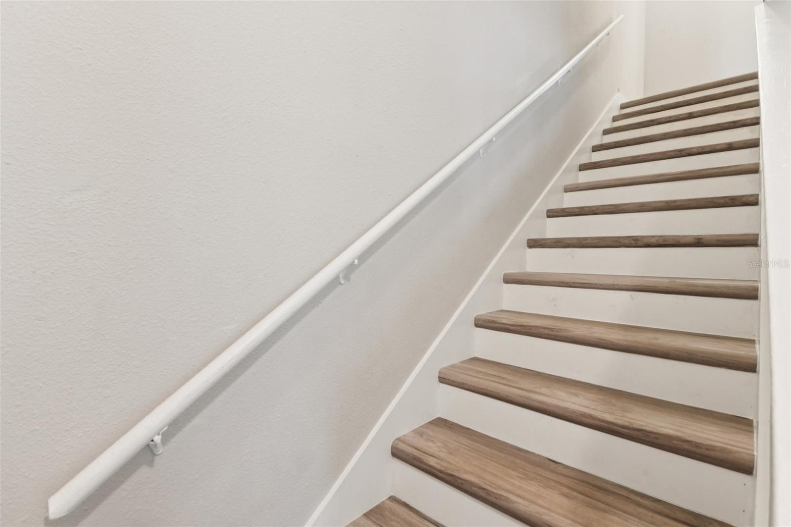 Image 18 of 41 For 7156 Bank Drive 7156