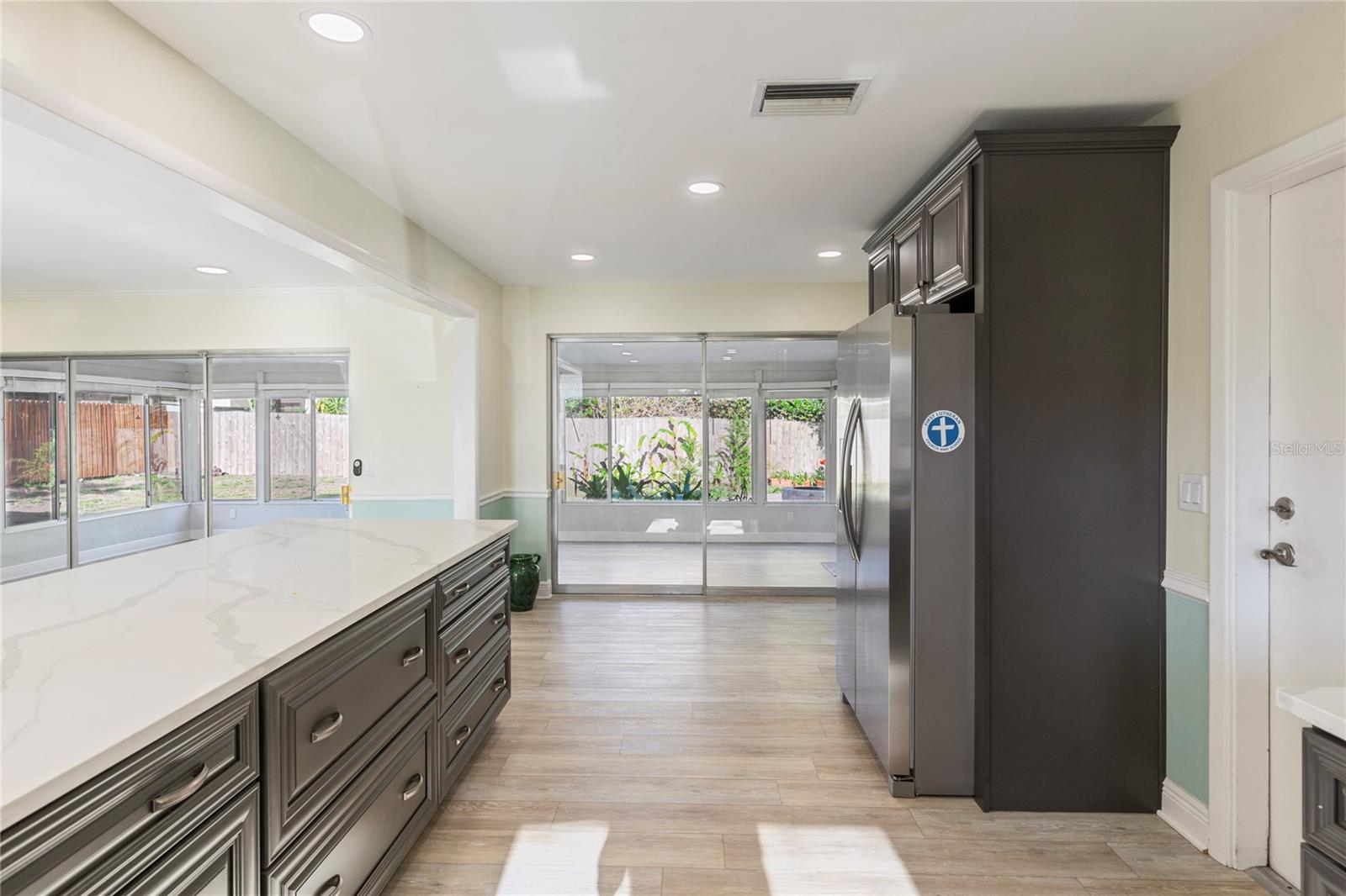 Image 12 of 47 For 1109 San Remo Avenue