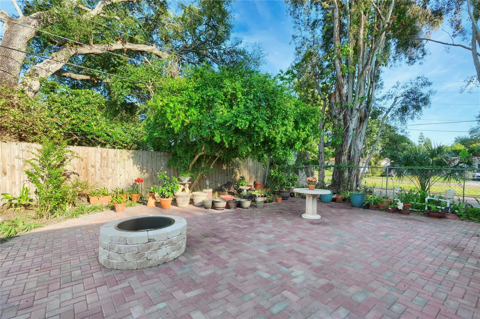 Image 35 of 47 For 1109 San Remo Avenue