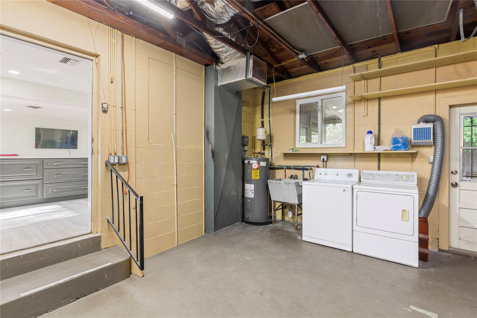 Image 37 of 47 For 1109 San Remo Avenue