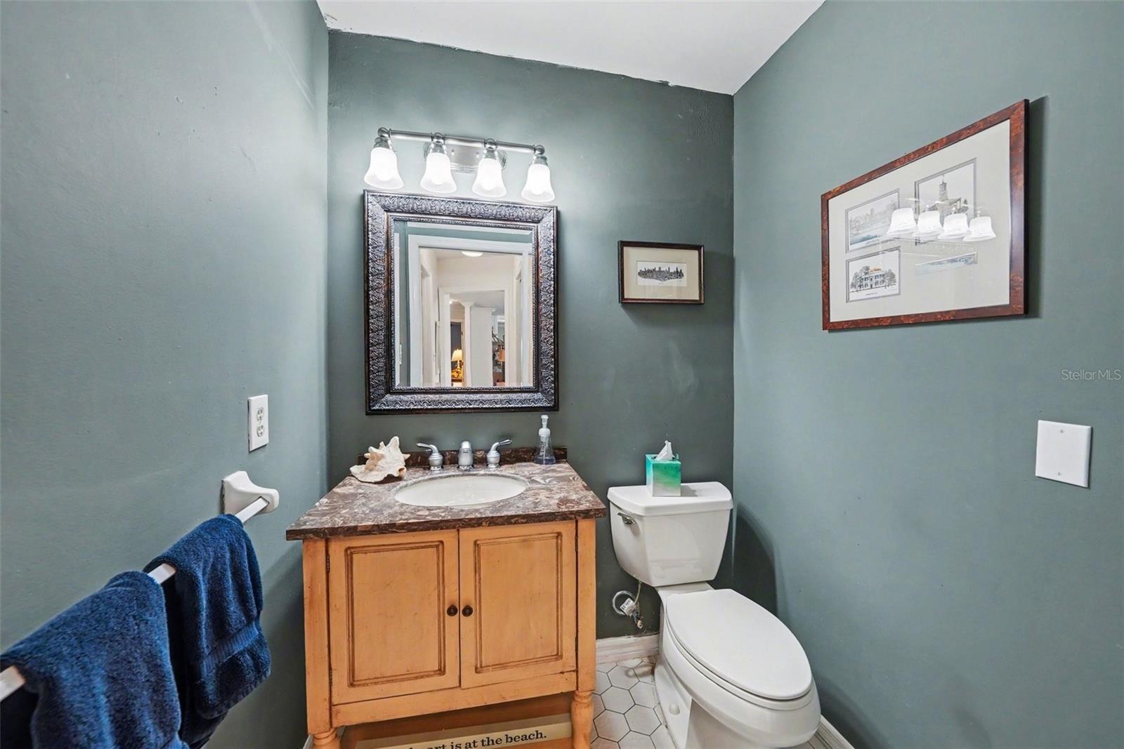 Listing photo id 20 for 1009 Morfield Lane