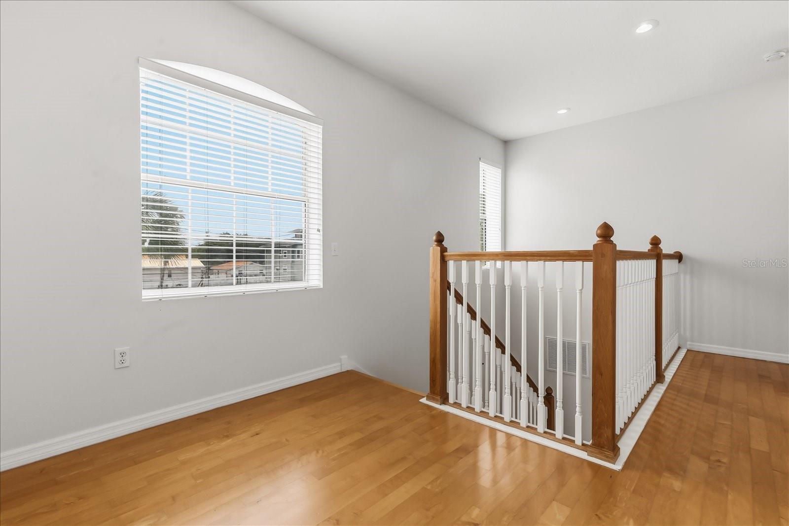 Image 18 of 32 For 7211 Mascotte Street