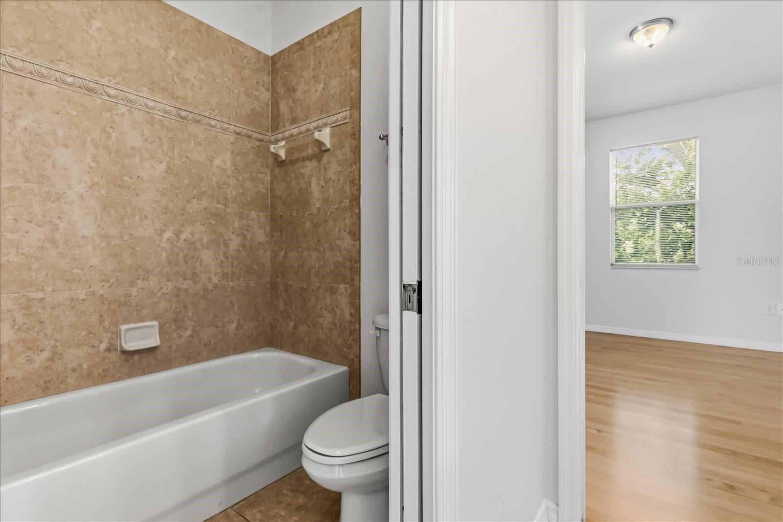 Image 27 of 32 For 7211 Mascotte Street