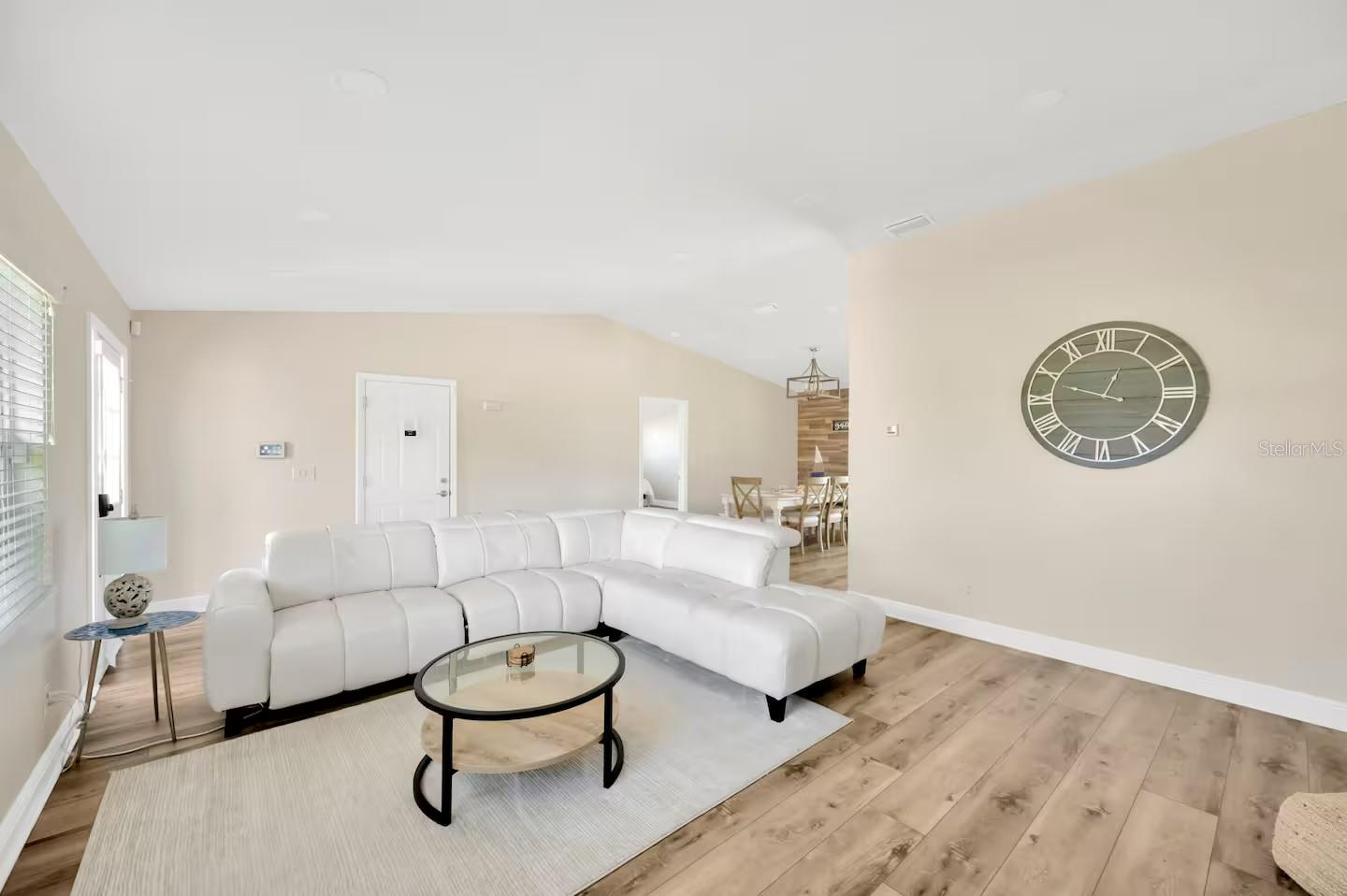 Image 11 of 51 For 721 Eagle Lane