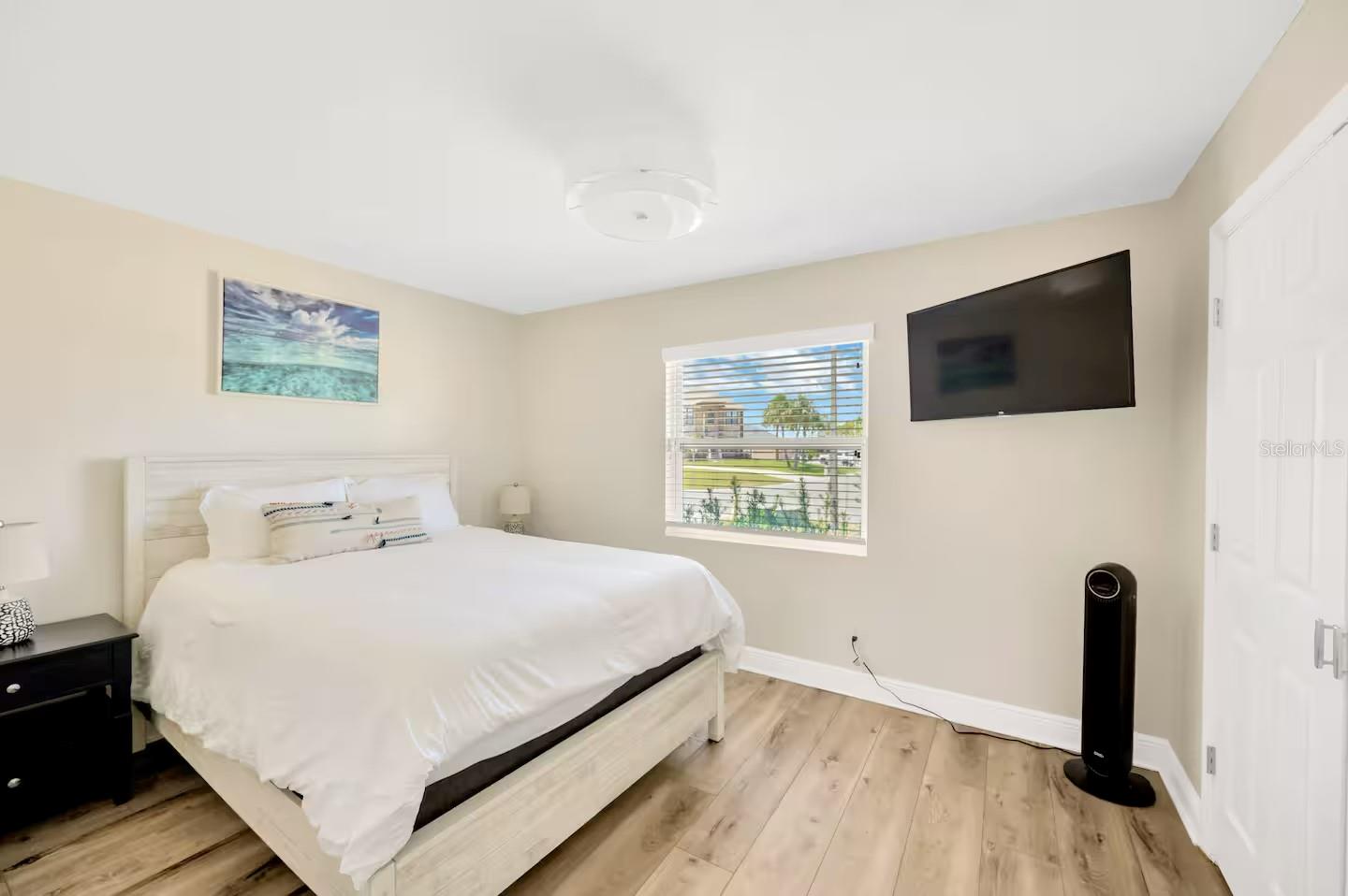 Image 32 of 51 For 721 Eagle Lane