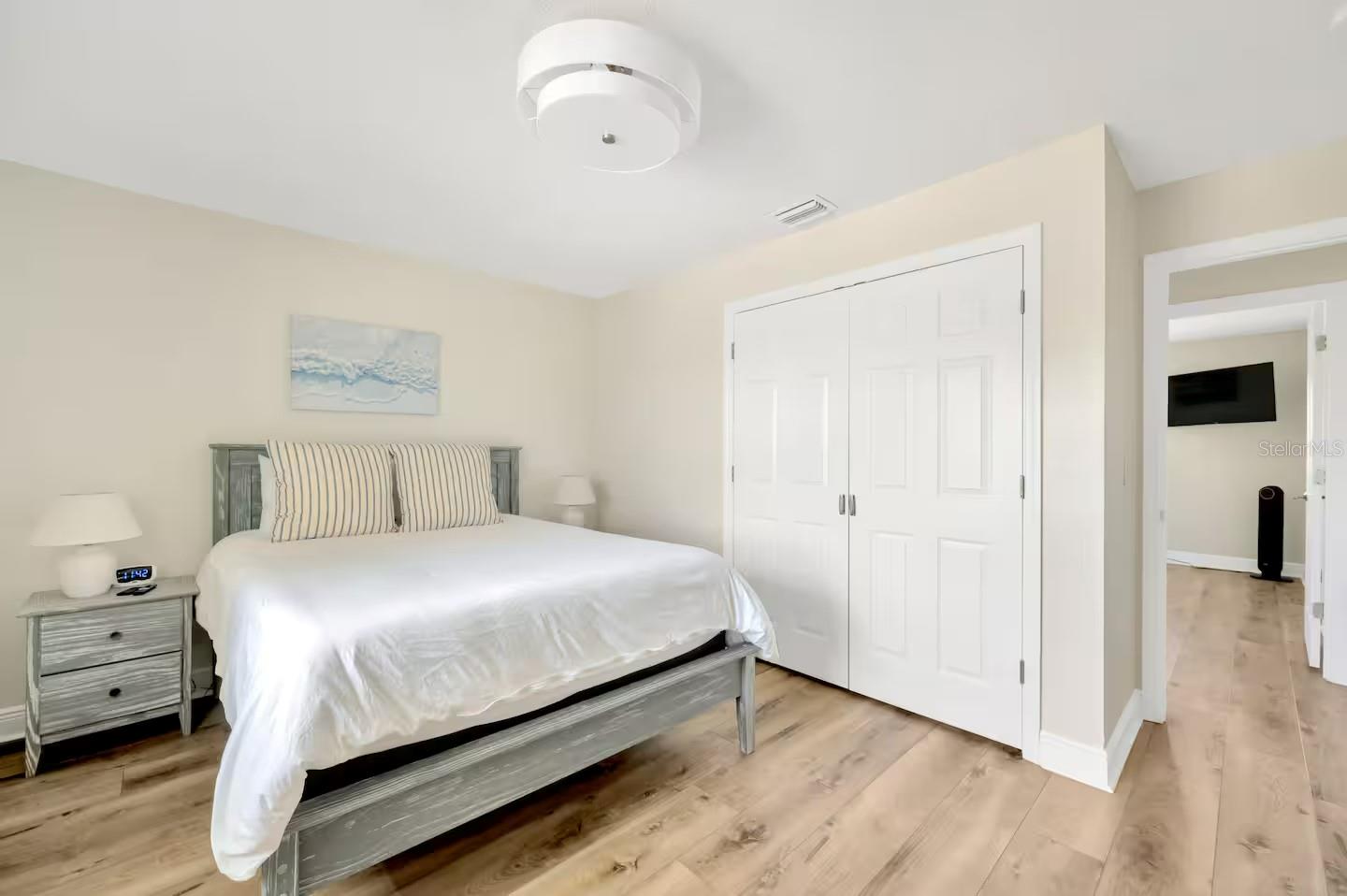 Image 33 of 51 For 721 Eagle Lane