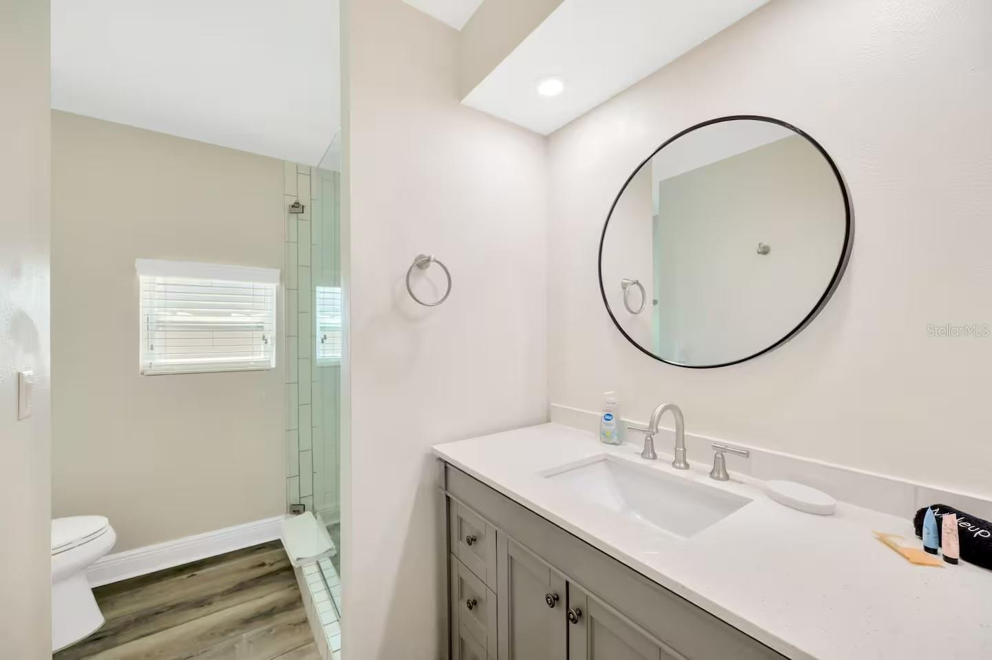 Image 37 of 51 For 721 Eagle Lane