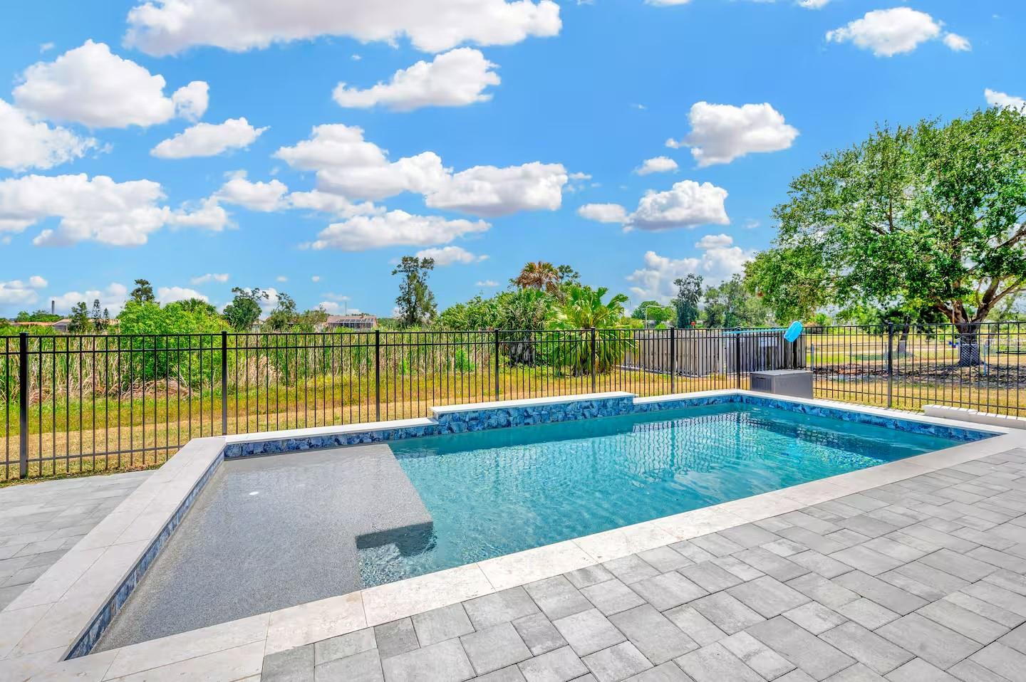 Image 41 of 51 For 721 Eagle Lane