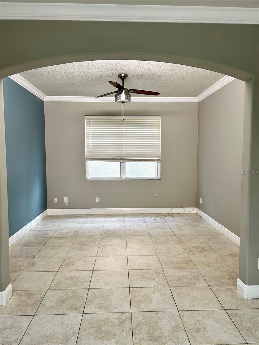 Image 12 of 90 For 2907 Winglewood Circle