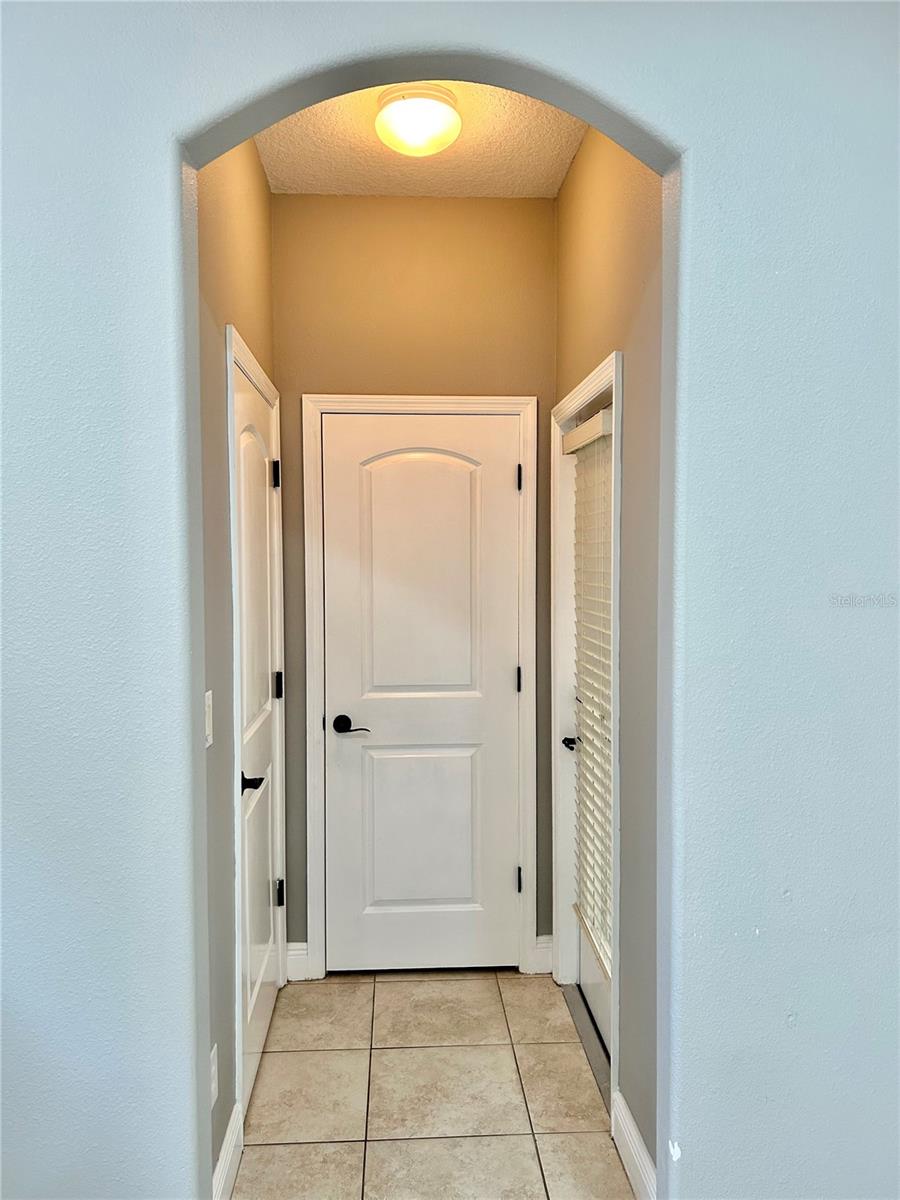 Image 18 of 90 For 2907 Winglewood Circle