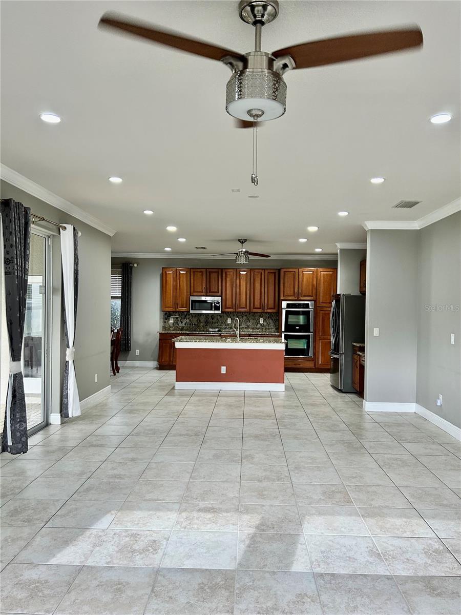 Image 19 of 90 For 2907 Winglewood Circle