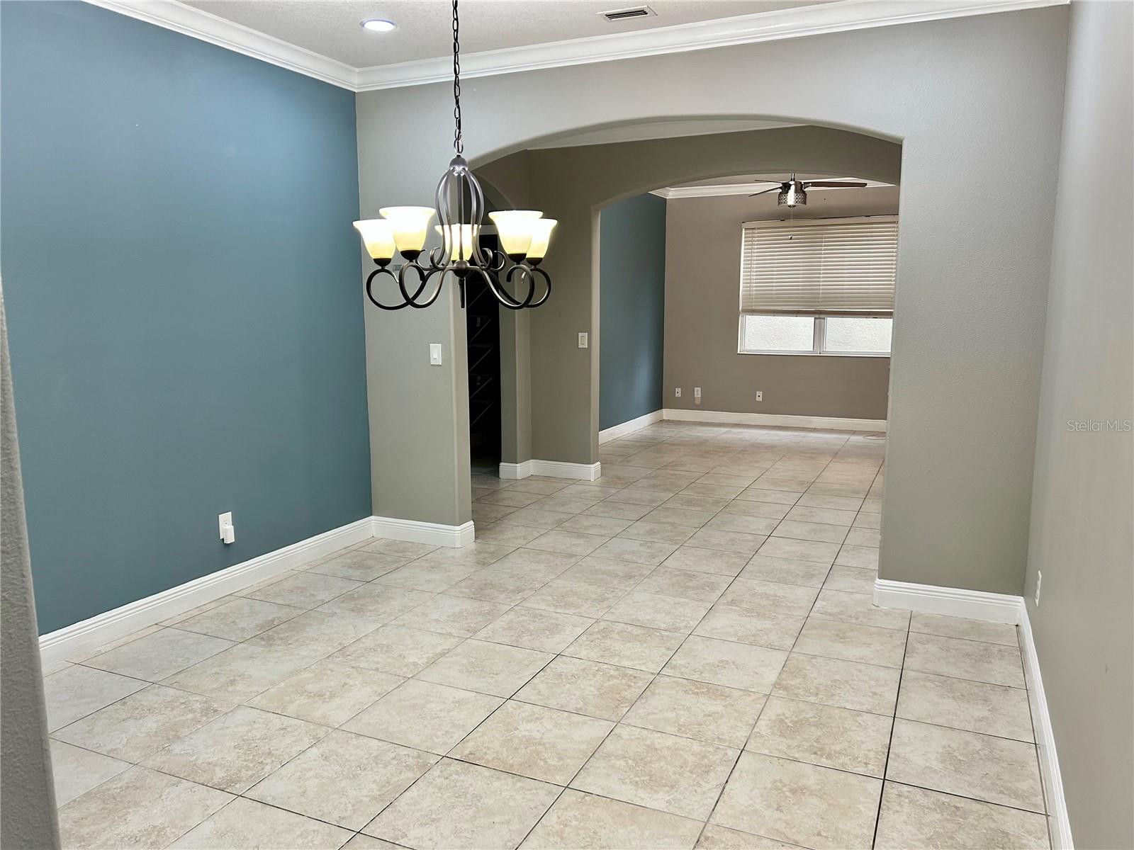 Image 27 of 90 For 2907 Winglewood Circle