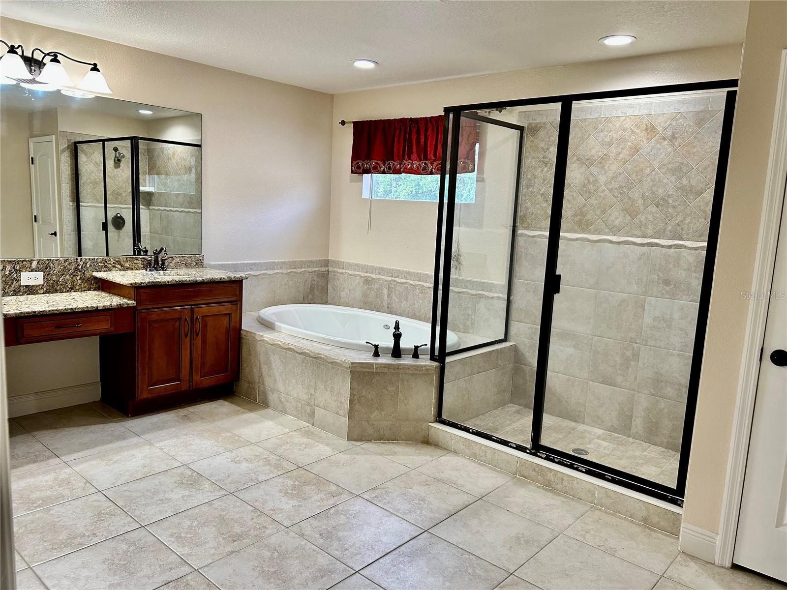 Image 50 of 90 For 2907 Winglewood Circle