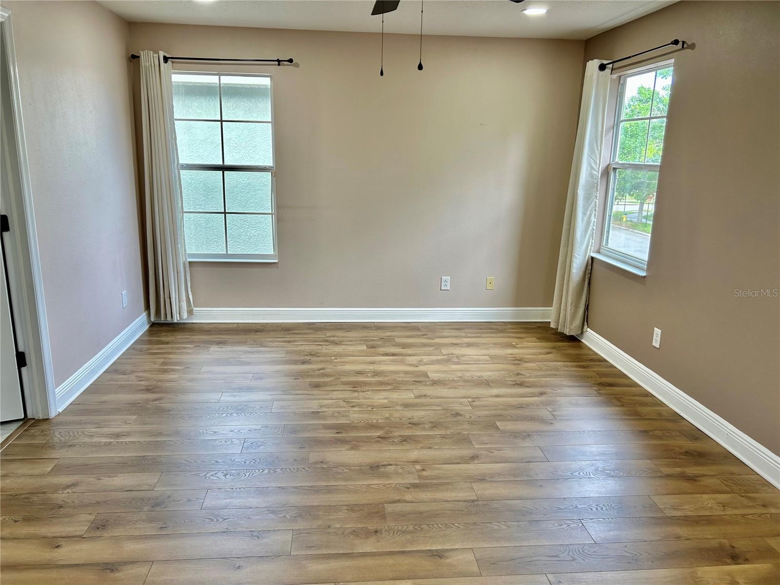 Image 63 of 90 For 2907 Winglewood Circle