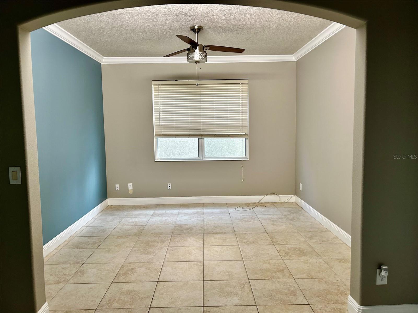 Image 9 of 90 For 2907 Winglewood Circle