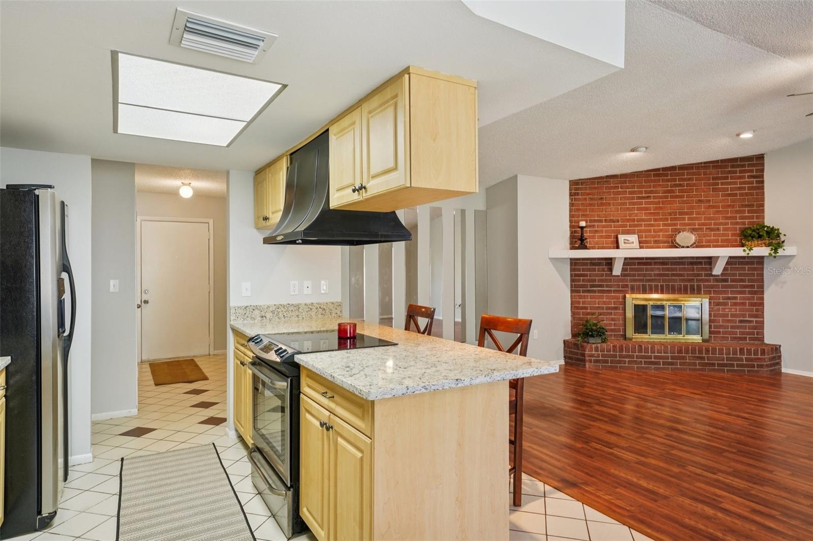 Image 12 of 34 For 105 Lotus Circle