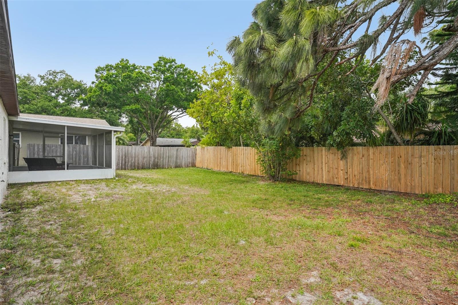 Image 29 of 34 For 105 Lotus Circle