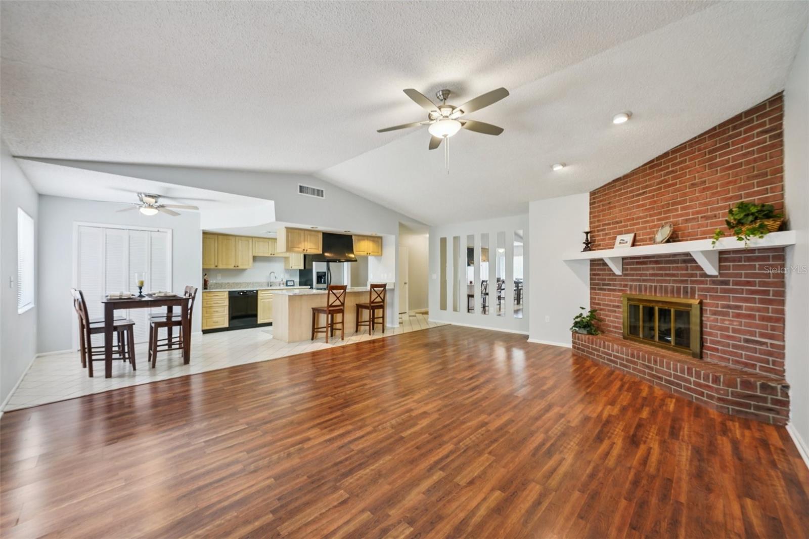 Image 6 of 34 For 105 Lotus Circle