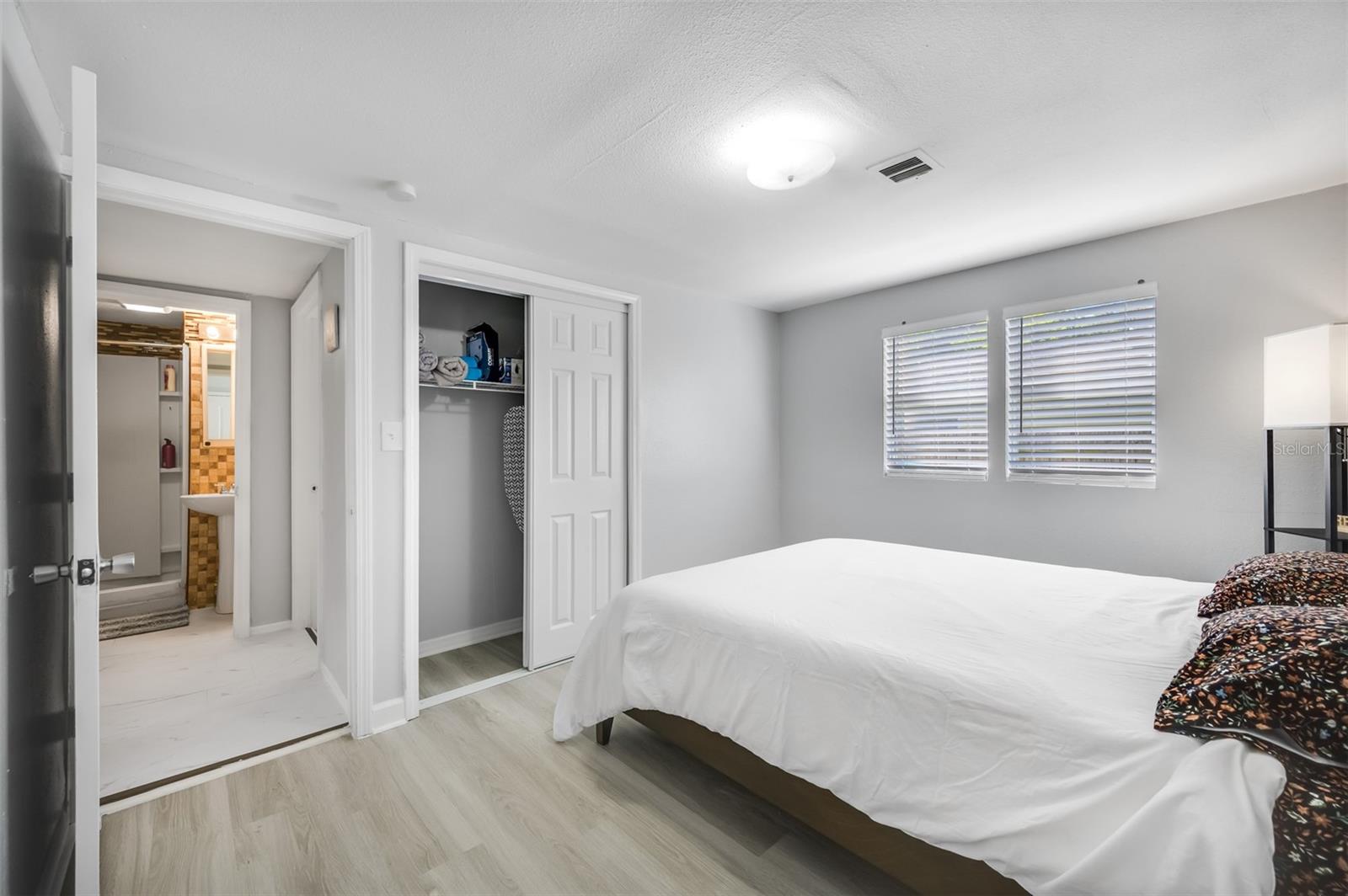 Image 21 of 25 For 1601 Palm Way