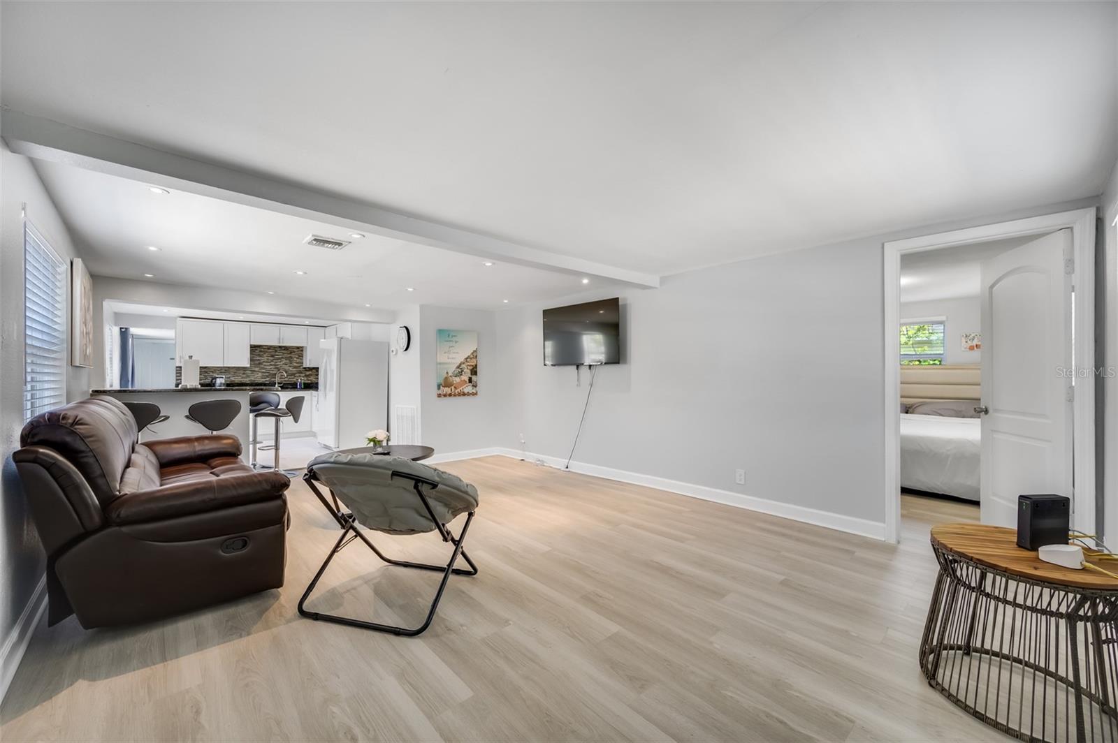 Image 6 of 25 For 1601 Palm Way