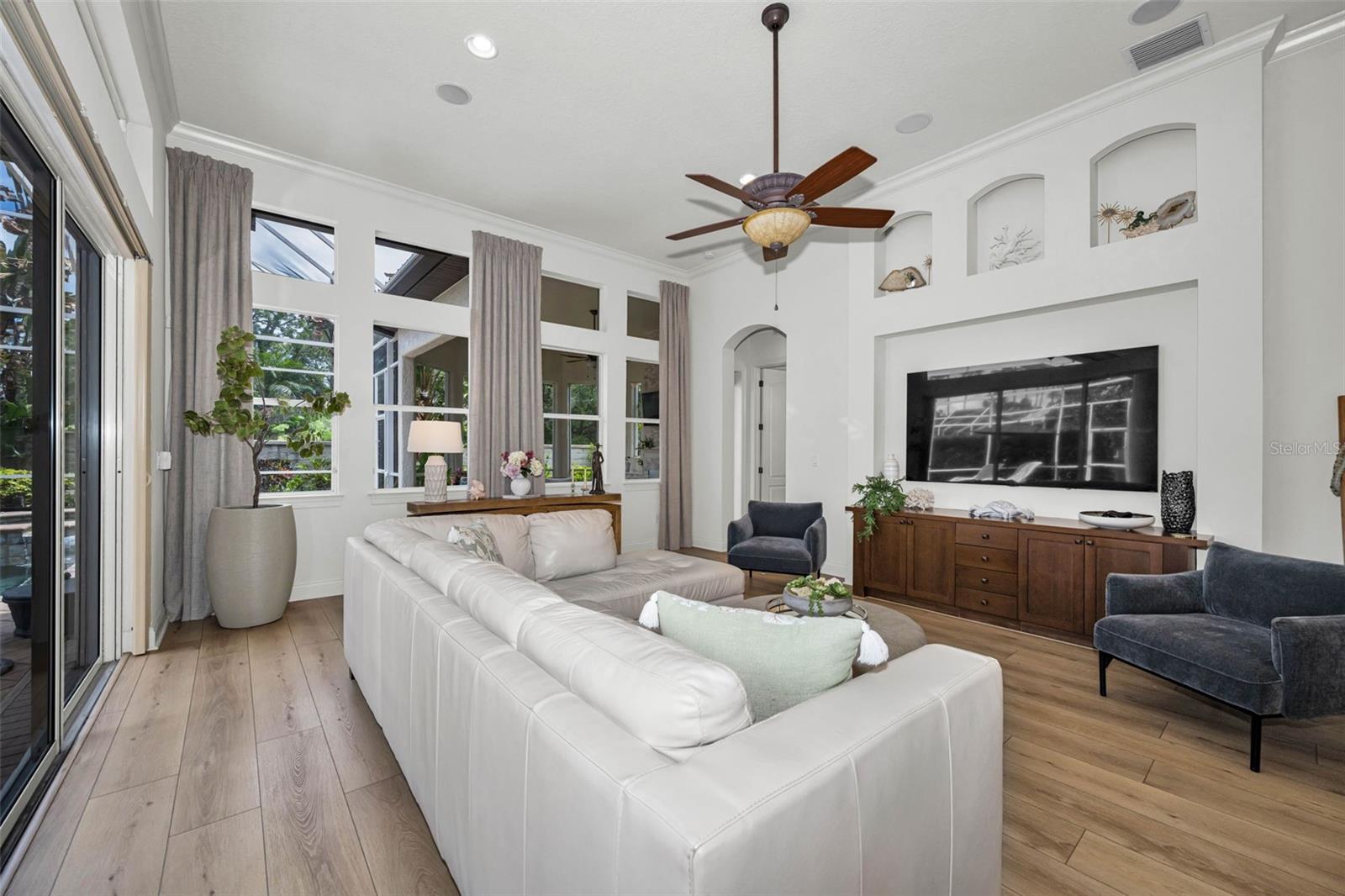 Image 42 of 100 For 1246 Tuscany Drive