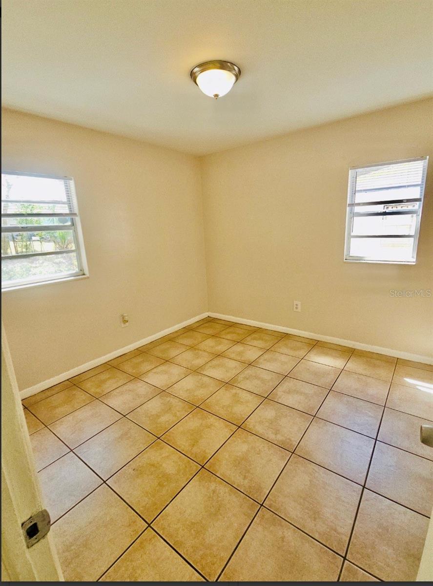 Image 19 of 38 For 10011 23rd Street