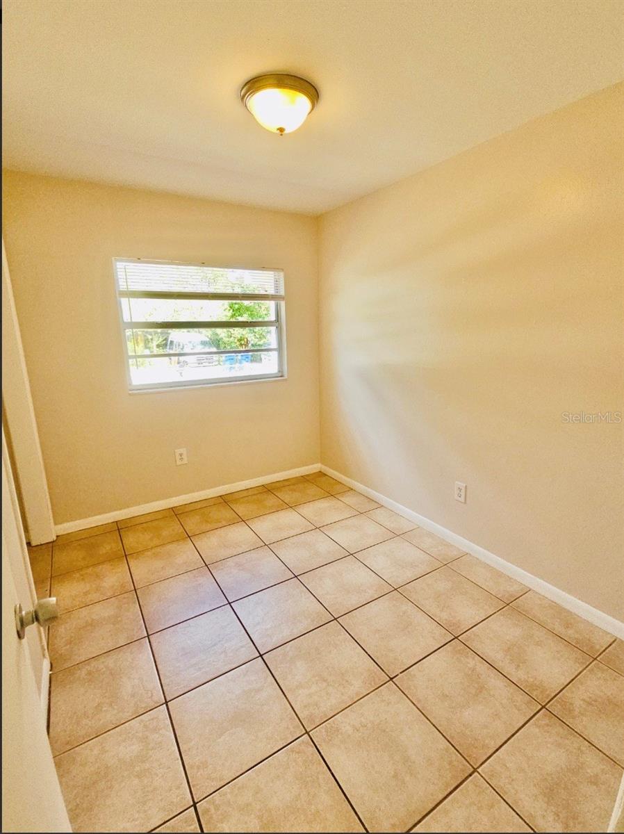 Image 29 of 38 For 10011 23rd Street