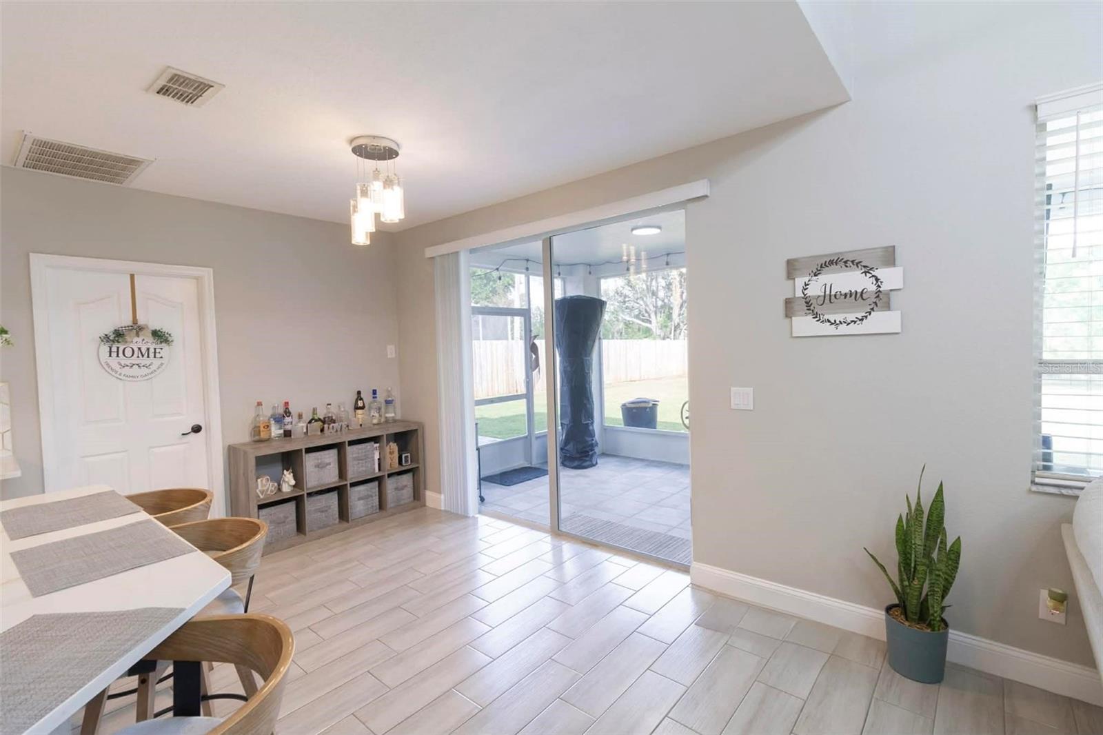 Image 10 of 50 For 1635 Ledgestone Drive