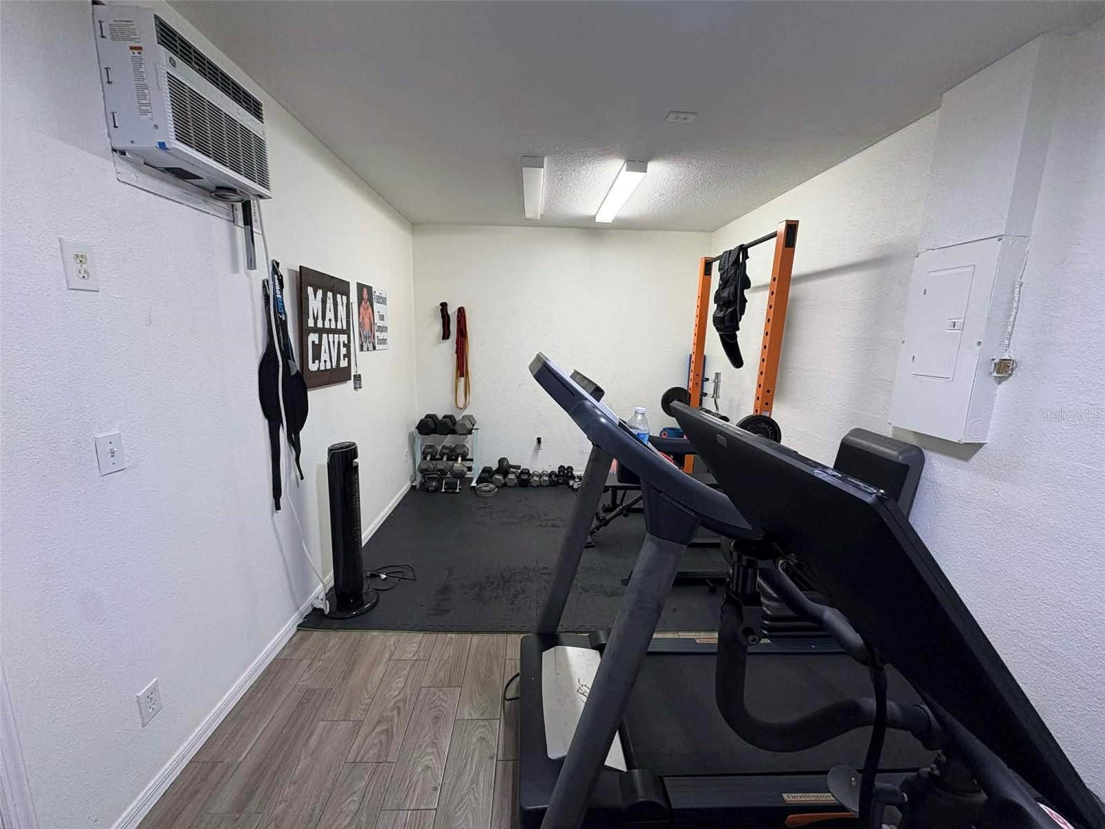 Image 45 of 50 For 1635 Ledgestone Drive