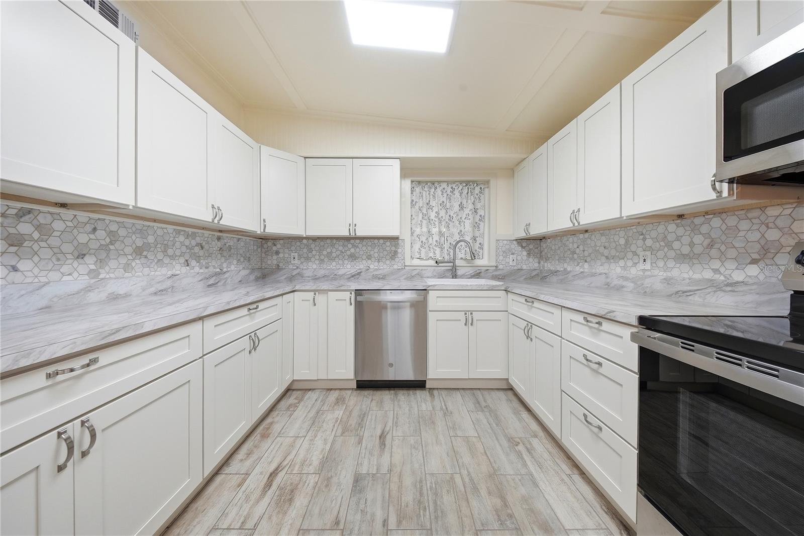 Image 4 of 53 For 3430 Cribbs Drive