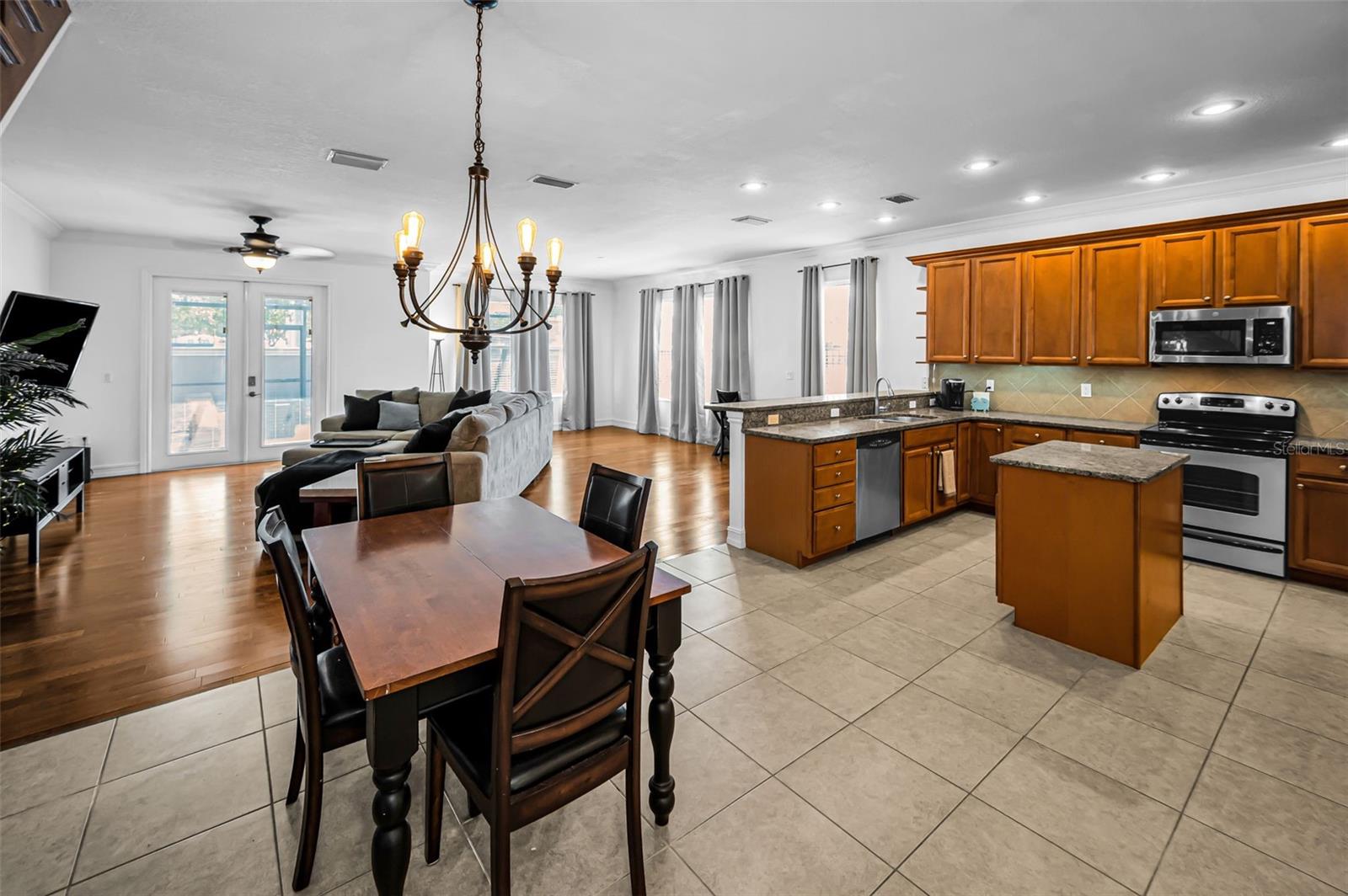 Image 14 of 69 For 1411 Tessano Place