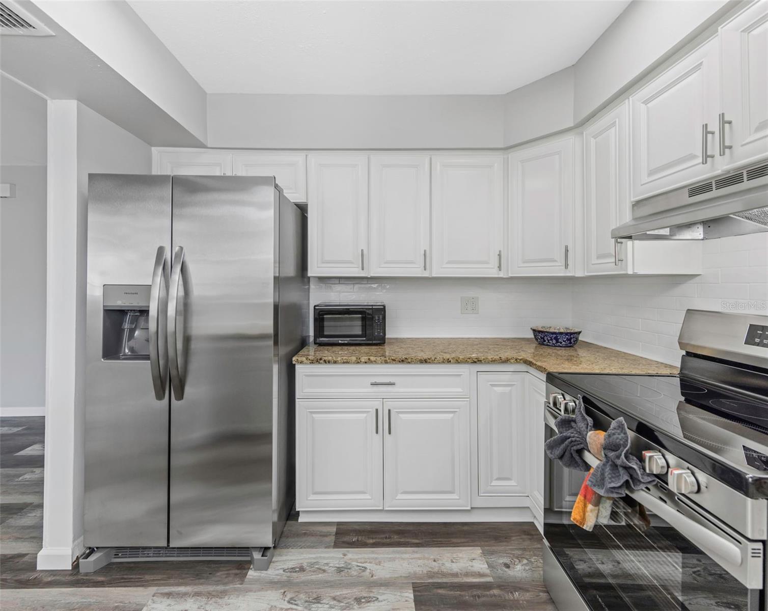 Image 13 of 32 For 6391 68th Lane N