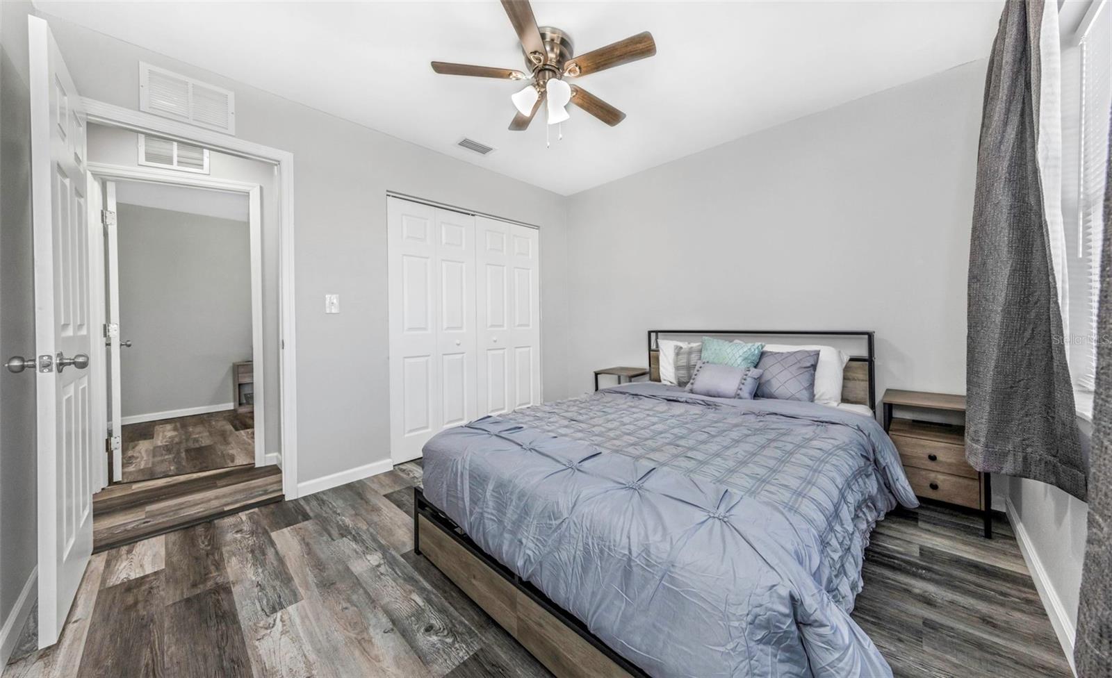 Image 19 of 32 For 6391 68th Lane N