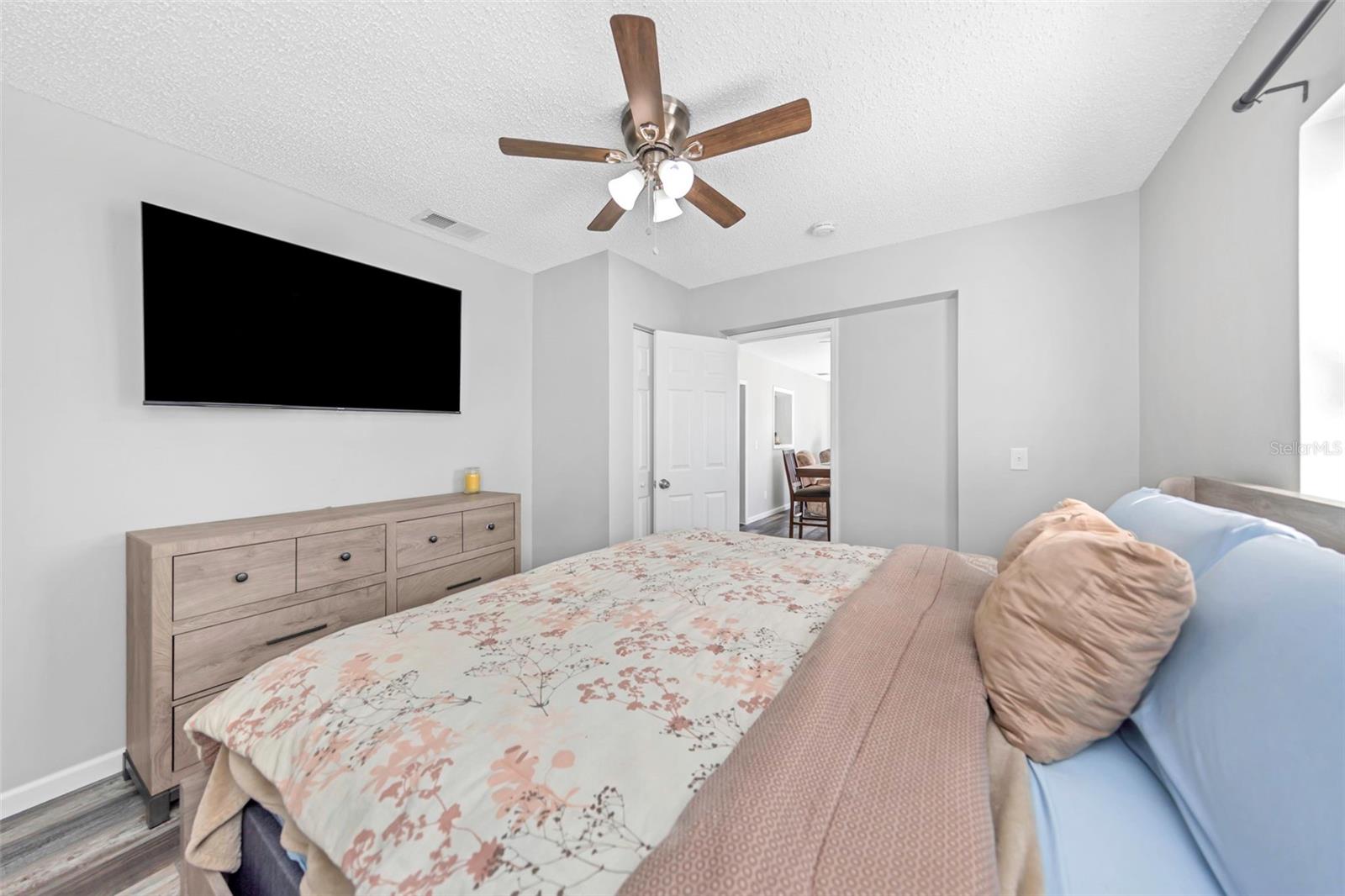 Image 20 of 32 For 6391 68th Lane N