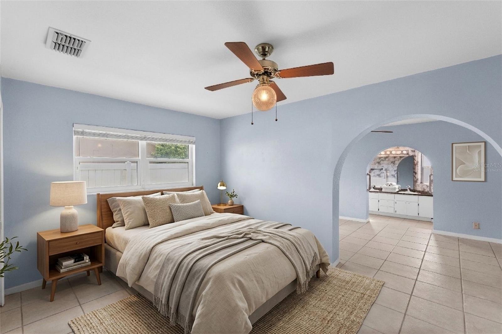 Listing photo id 10 for 1768 Harbor Circle E