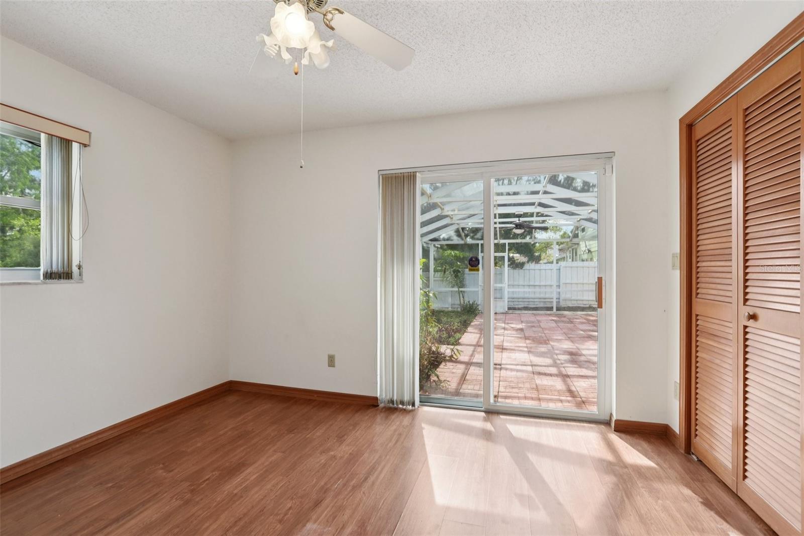 Image 26 of 42 For 1576 Ohio Avenue