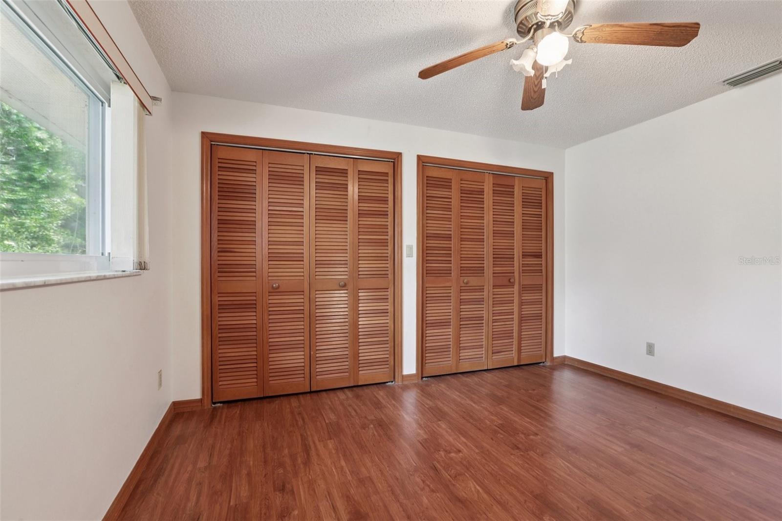 Image 28 of 42 For 1576 Ohio Avenue